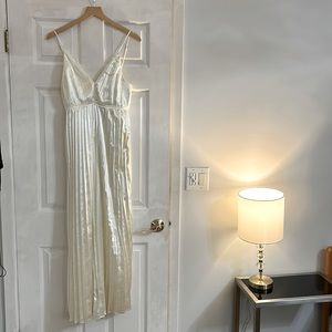 Storia monochromatic satin pleated wide leg jumpsuit